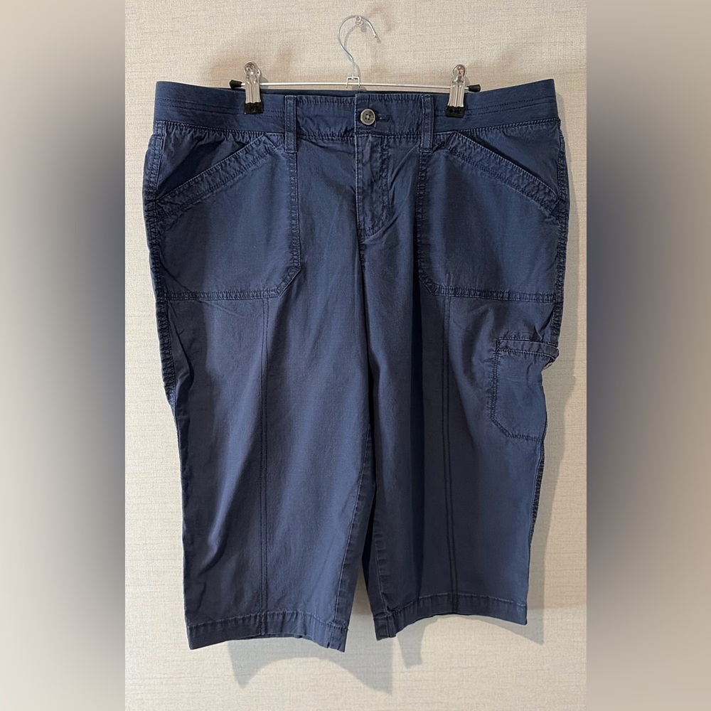 Women’s size 12 Sonoma navy “skimmer shorts”